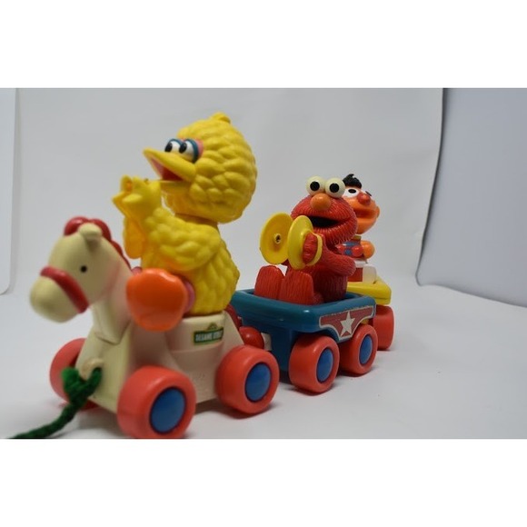 Fisher-Price Sesame Street Pull Along Train Toy Ernie Elmo Big Bird Vintage - Picture 7 of 9